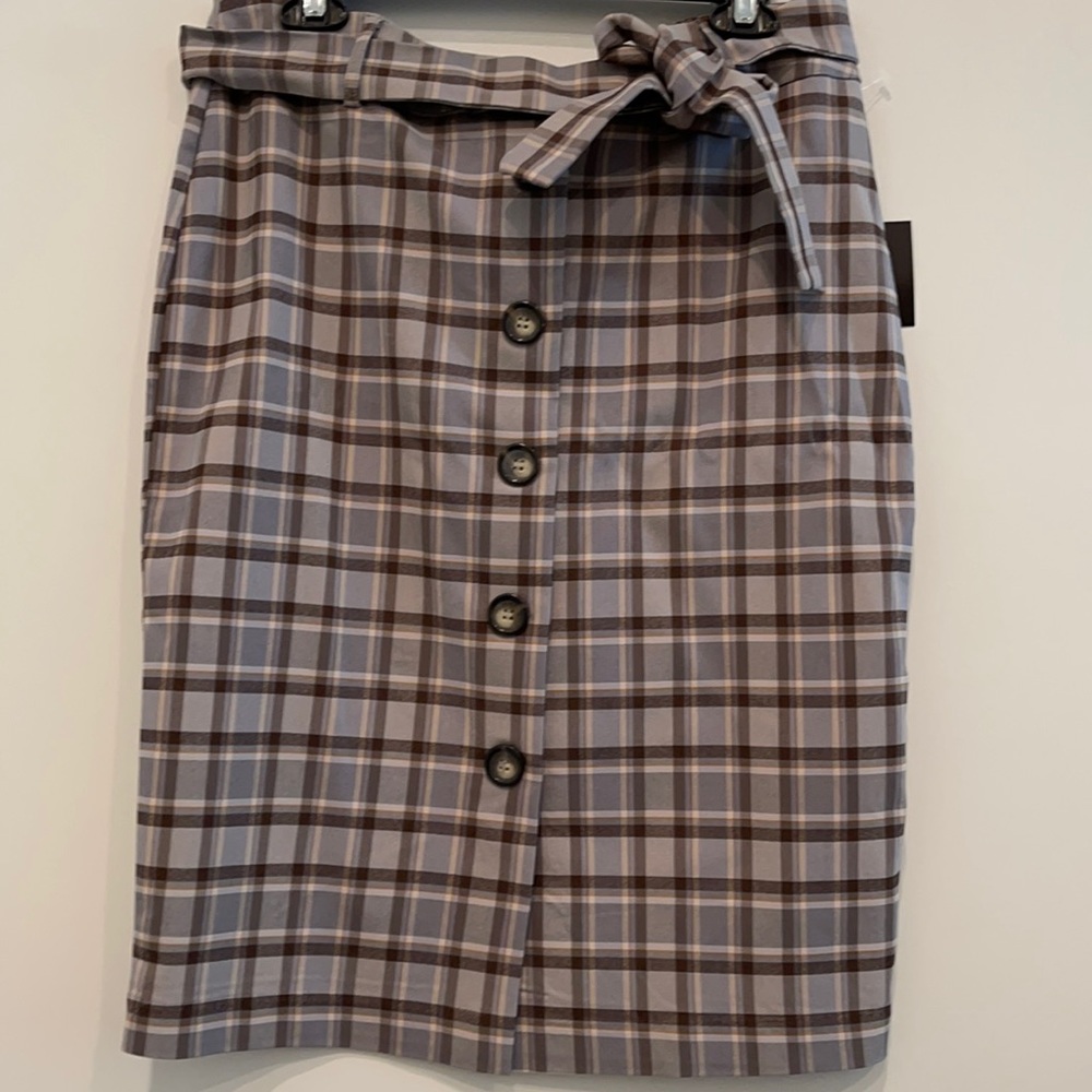Cute Skirt with belt